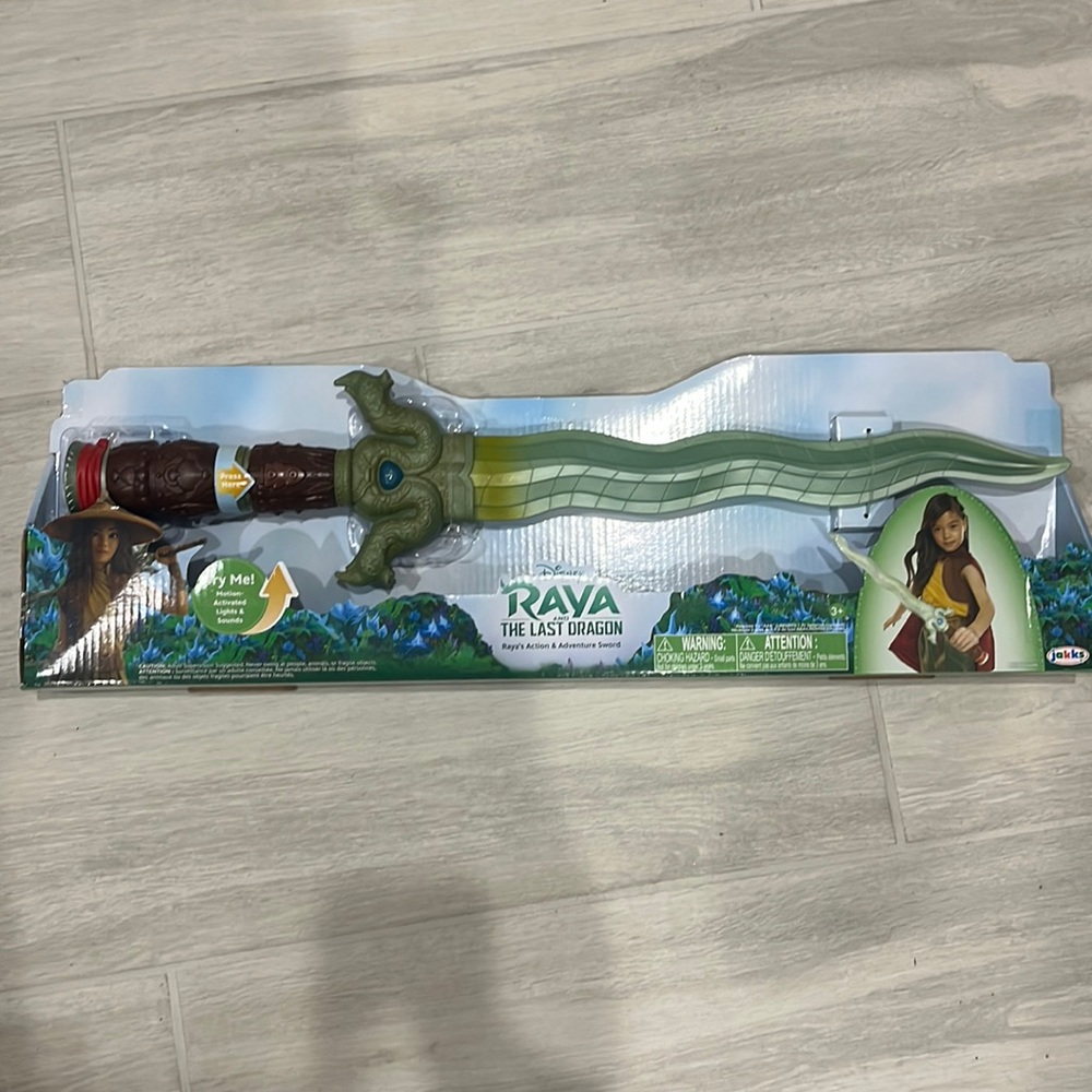 Disney's Raya and the Last Dragon Action and Adventure Sword Blade Toy kids gift